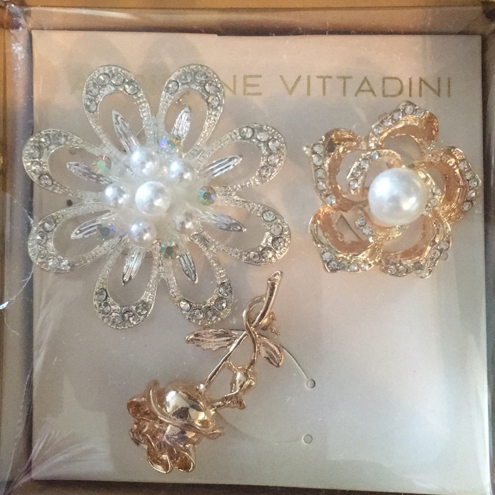 Set of 3 Floral Gold & Pearl Brooches